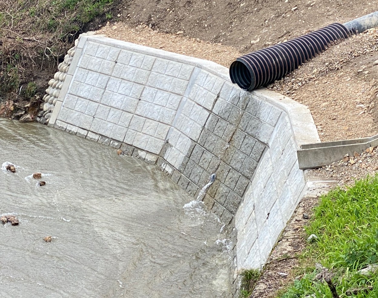 OKエコブロック及び小口止めブロックの施工現場を紹介いたします！